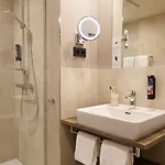 - The Niu, Hub Messe By Ihg 3* Düsseldorf