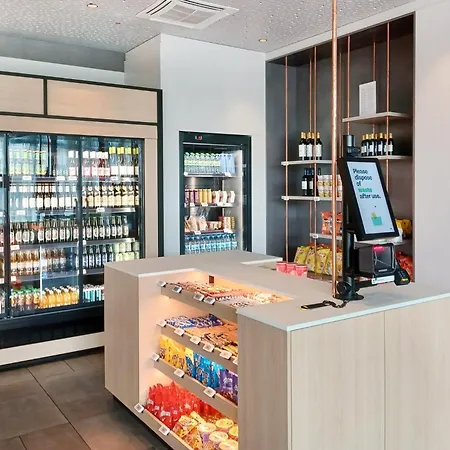 - The Niu, Hub Messe By Ihg Hotel Düsseldorf