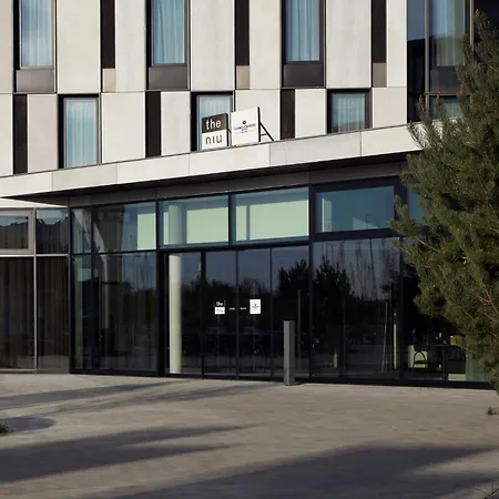 - The Niu, Hub Messe By Ihg Hotel Düsseldorf